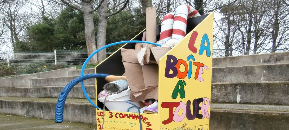 Une boîte à jouer au centre de loisirs ! (Février 2023)